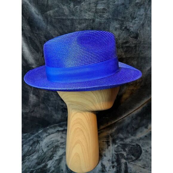 Bruno Capelo modern head wear. Fendora style. Size M